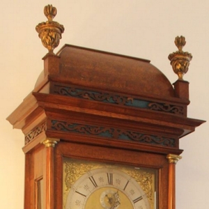 Sam Macham, English Queen Anne Walnut Clock, 1720-1730 